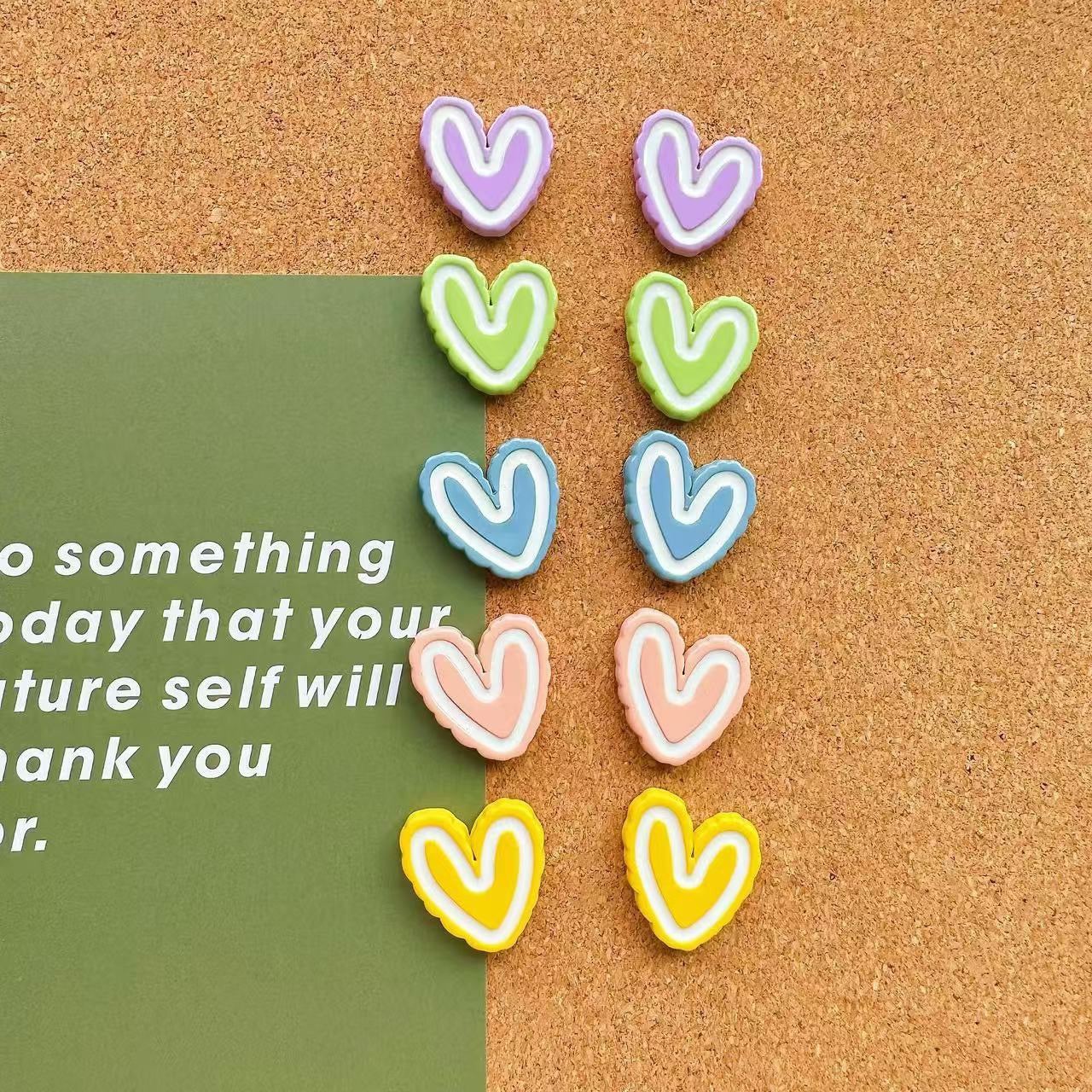 Love shape Cork Board Pins / thumbtacks (10 pieces)