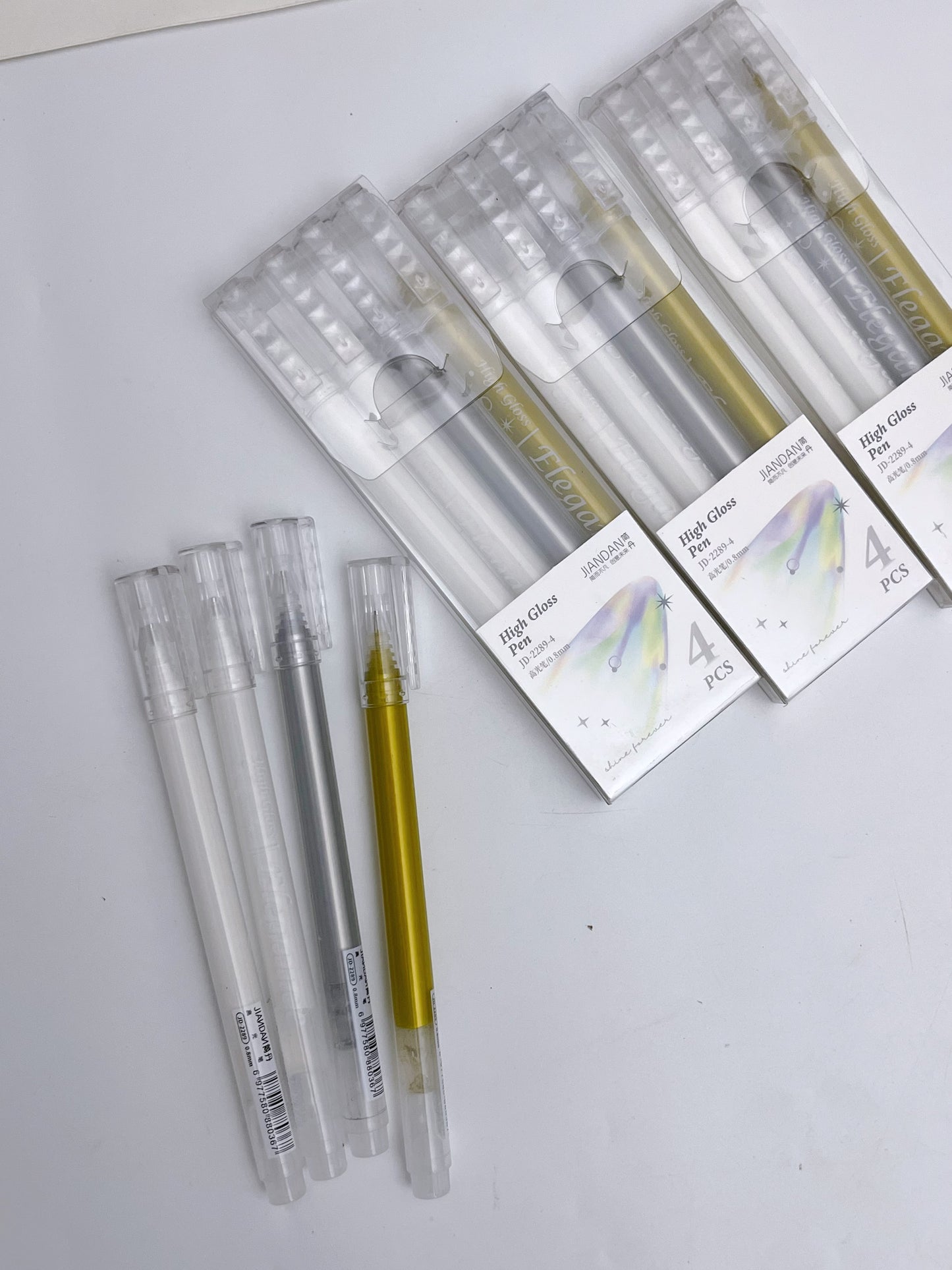 White, Gold, Silver Pens Set (4 pcs) - 0.8mm