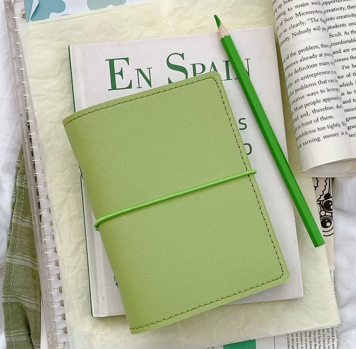 A7 Strap Leather Loose-leaf Notebook / Journal - Blank sheets
